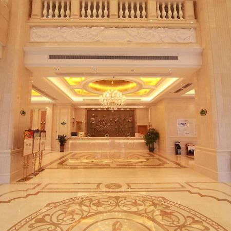Vienna Hotel Foshan Airport Eksteriør billede