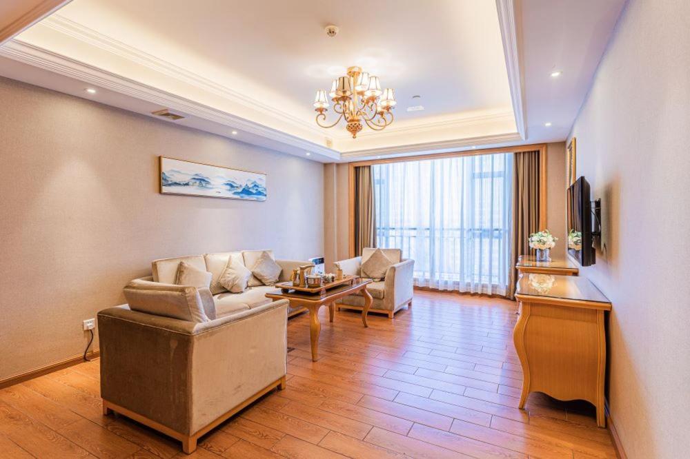Vienna Hotel Foshan Airport Eksteriør billede
